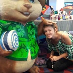 Meet your Posher, Emily